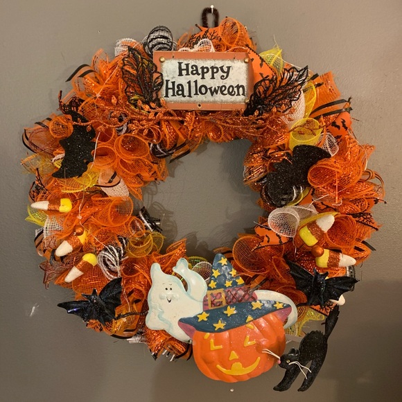 Happy Halloween Wreath